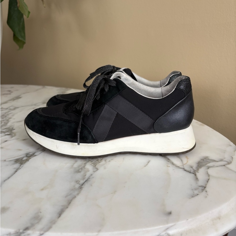 Munro Piper Suede Glitter Lace-Up Sneakers - US 6M, Low Top with Arch Support